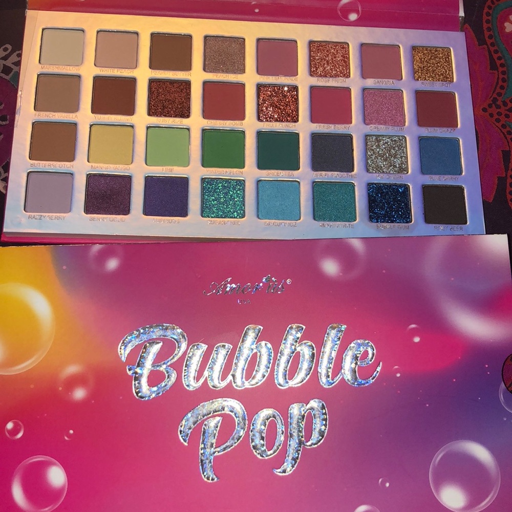 Bubble pop eyeshadow palette